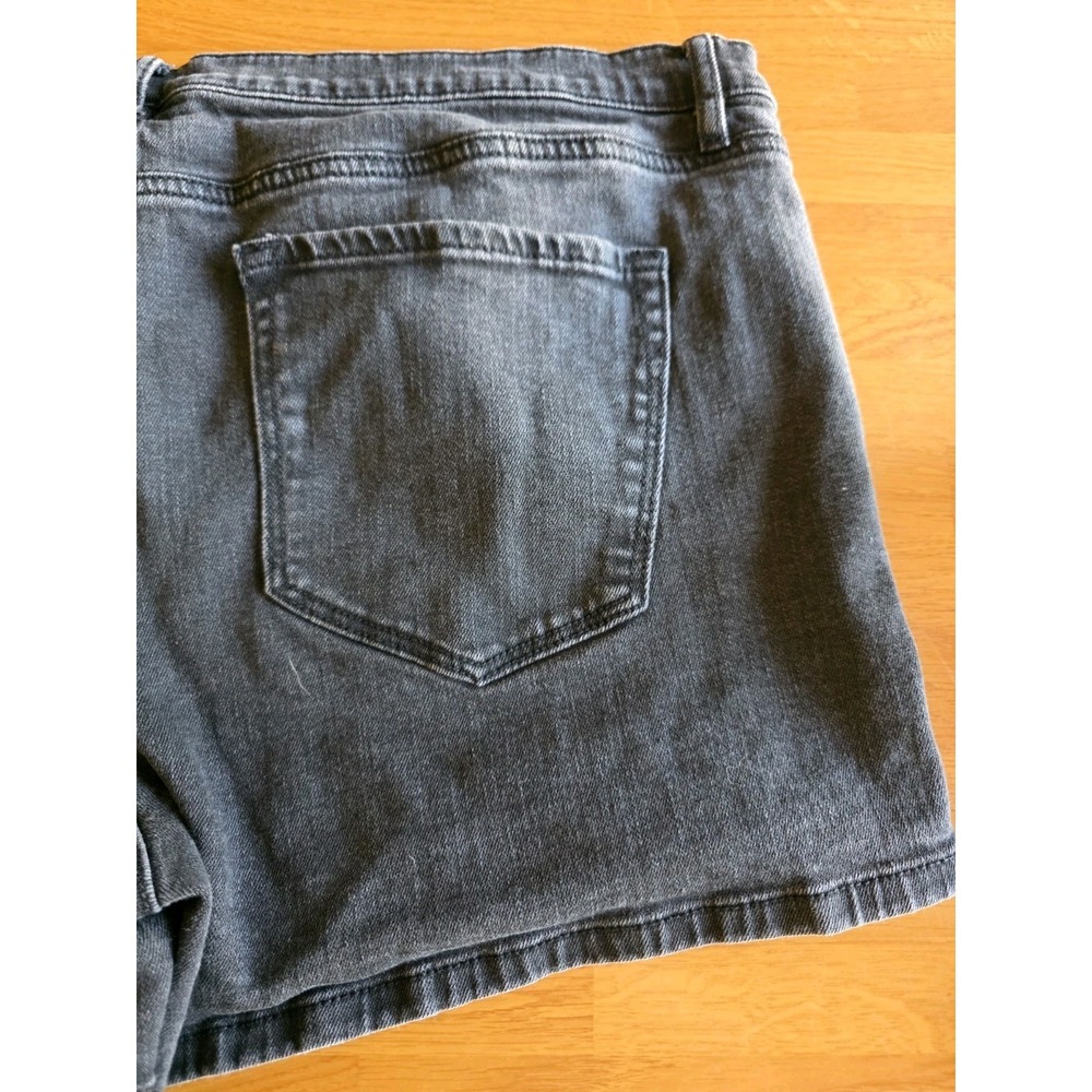 Loft Outlet Womens Size 16 Black Gray Denim Shorts 4 Inch Inseam Stretch Cotton - Picture 10 of 10